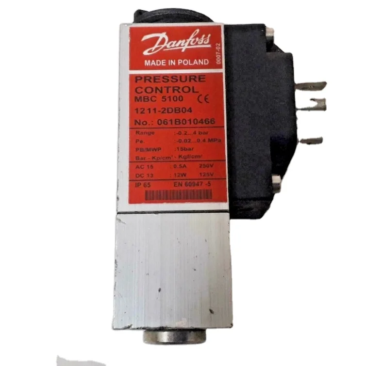 Danfoss MBC 5100 Pressure Switch | 061B100766 | 1211-2DB04 | 061B010466 | Marine Pressure Control