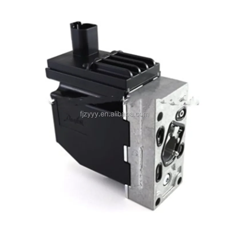 Danfoss PVEP 32 Actuator | 151L4199 11034832 | Proportional Actuator for PVG 32 | 11-32V Deutsch Connector